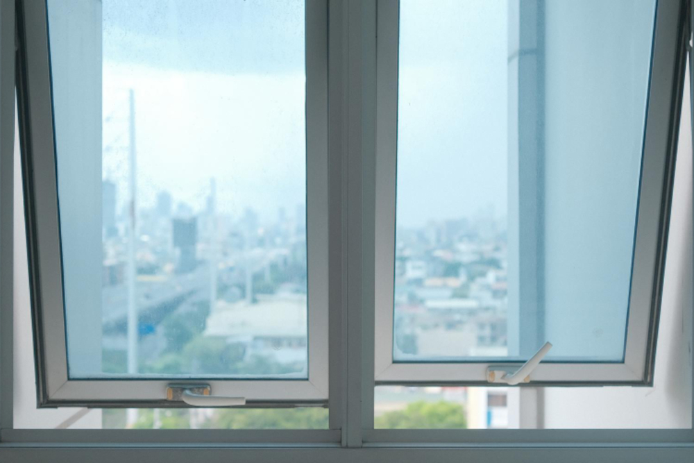 Roanoke Awning Windows